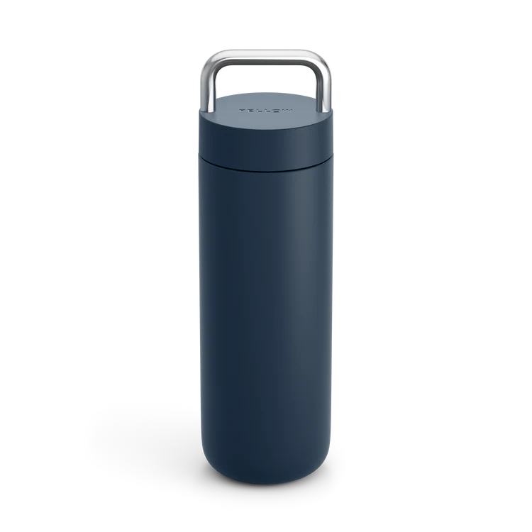 FELLOW - Carter Carry Water Bottle - 590 ml - Bleu marine